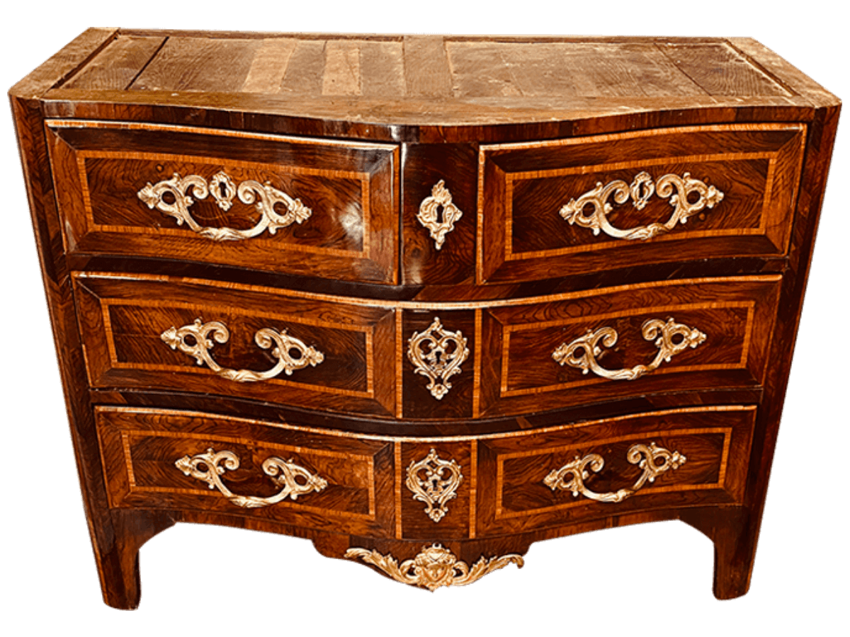 Après restauration. Commode d'époque Louis XIV Après restauration. Commode d'époque Louis XIV