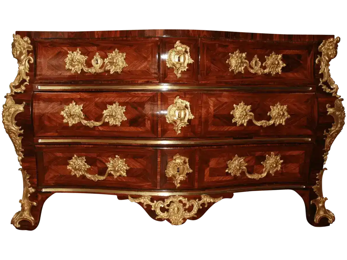 Après restauration. Commode Louis XV Après restauration. Commode Louis XV