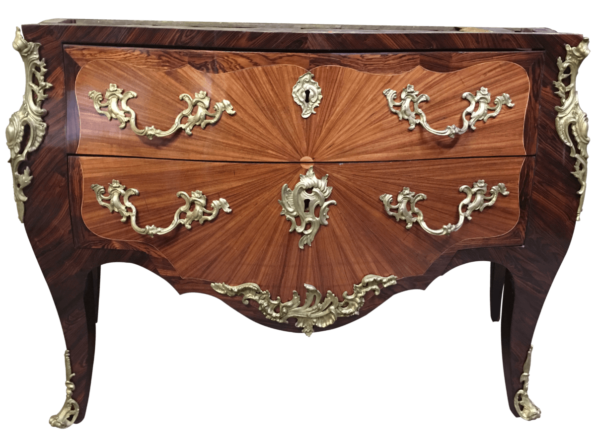 Après restauration. Commode Louis XV Après restauration. Commode Louis XV