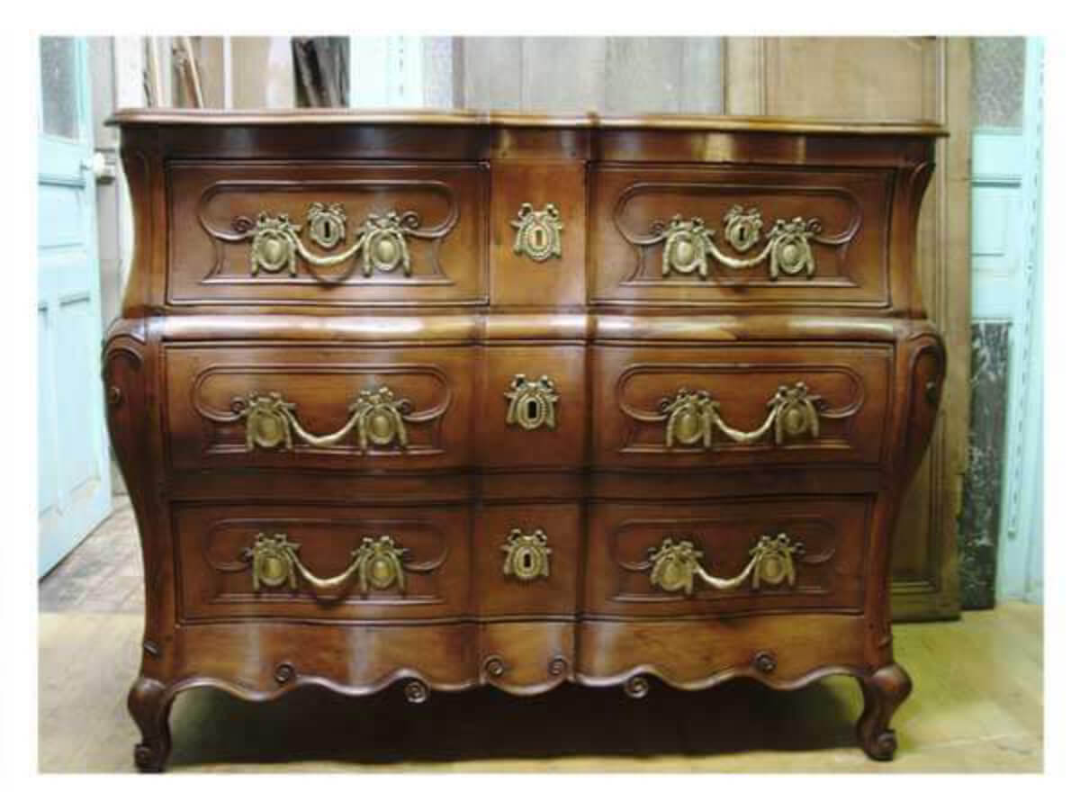 Après restauration. Commode Louis XV Après restauration. Commode Louis XV