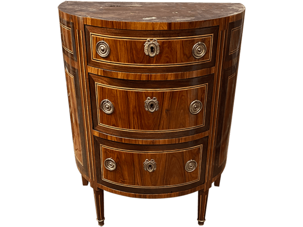 Après restauration. Commode d'époque Louis XVI Après restauration. Commode d'époque Louis XVI